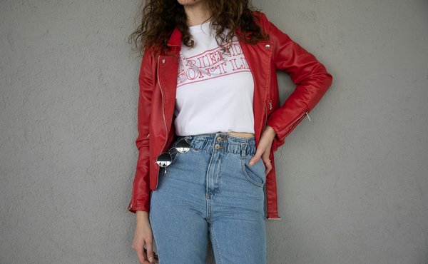 Comment choisir les bonnes couleurs de vêtements pour rehausser votre teint naturel ?